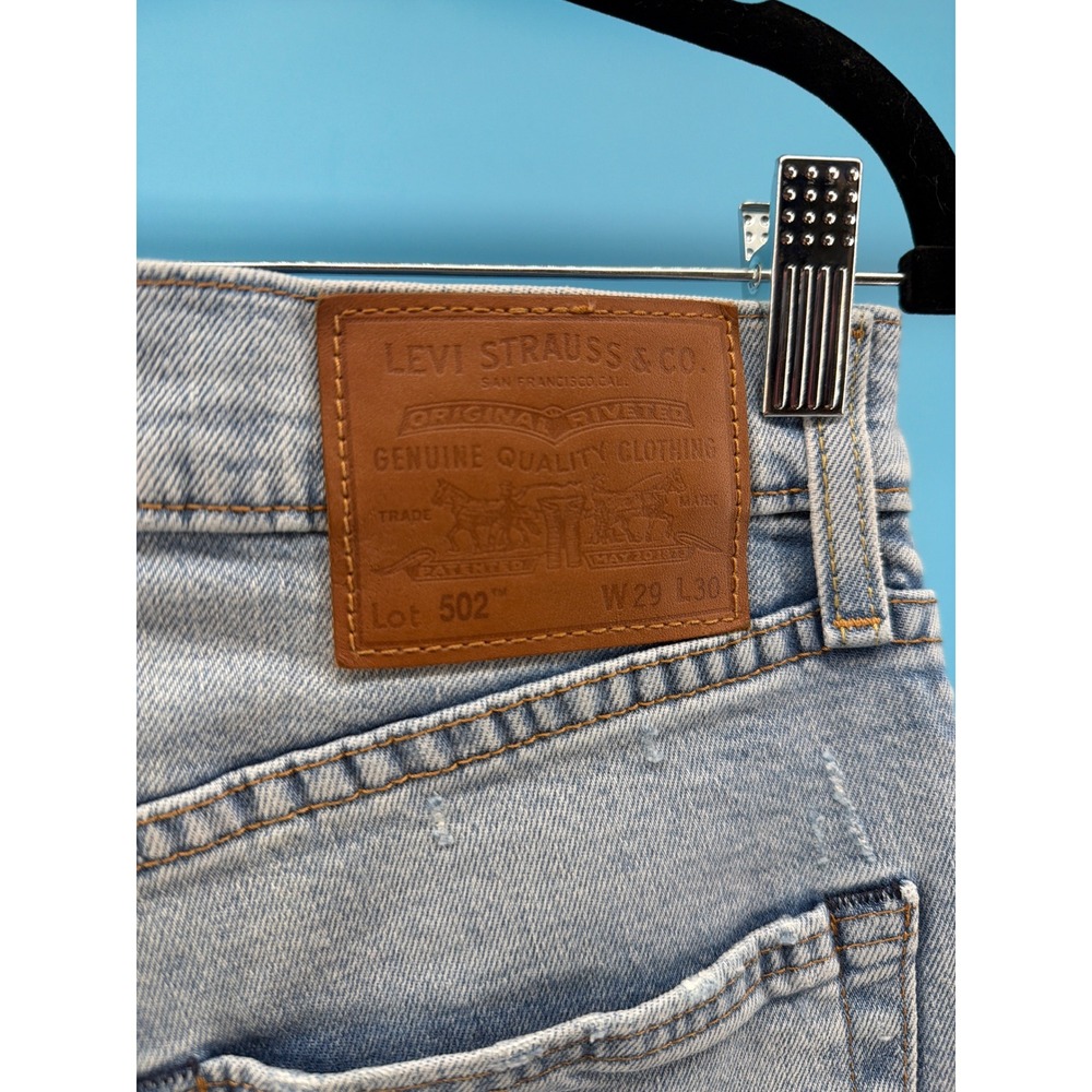Levis Premium 502 Regular Taper Jeans Mens W29 L30 Light Wash Blue Denim - Picture 5 of 6